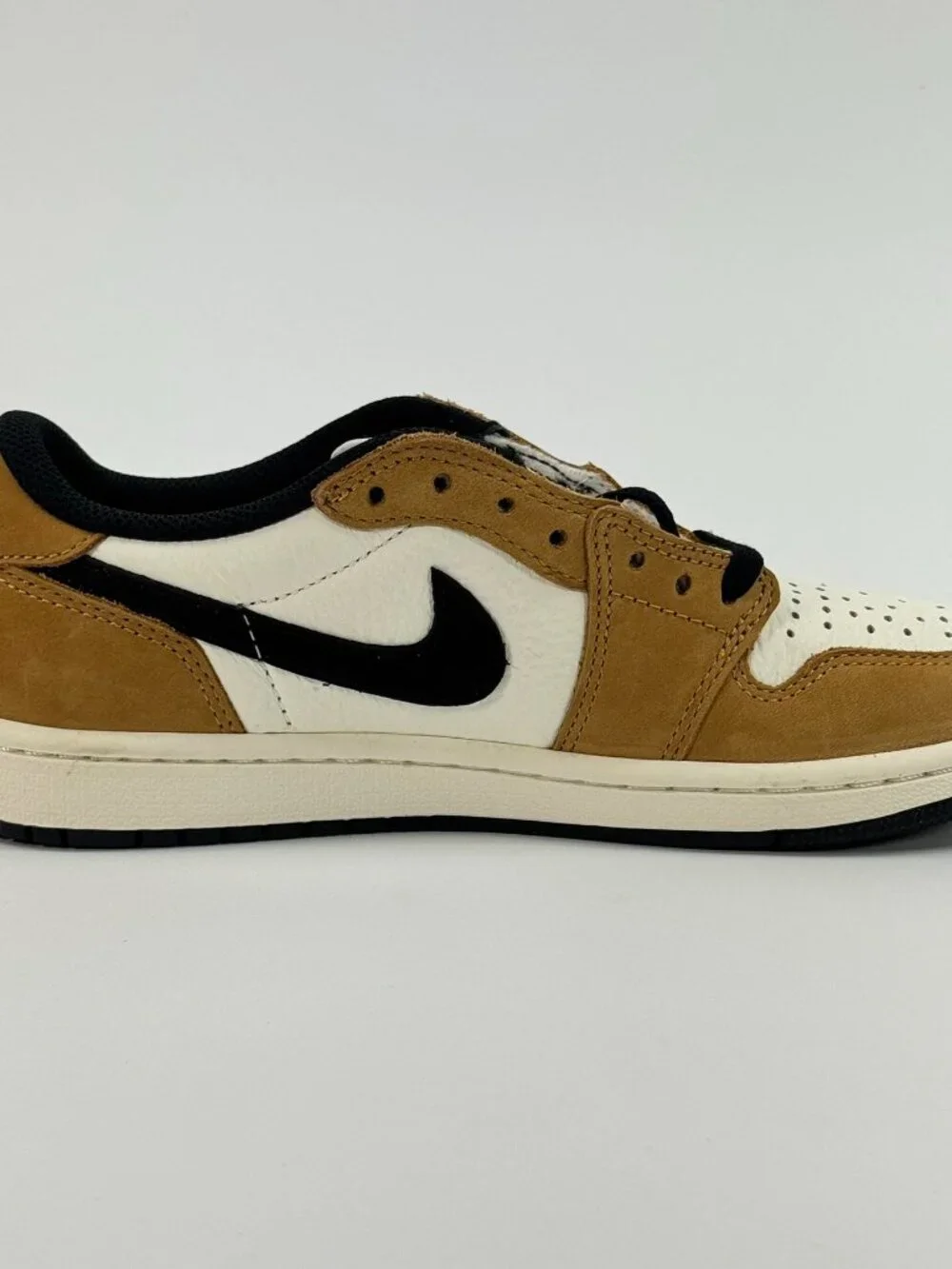 Air Jordan 1 Retro Low OG 'Rookie of the Year' CZ0790-107 size 5 M / 6.5 W